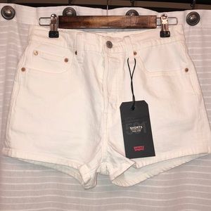 White Levi’s 501 Shorts
